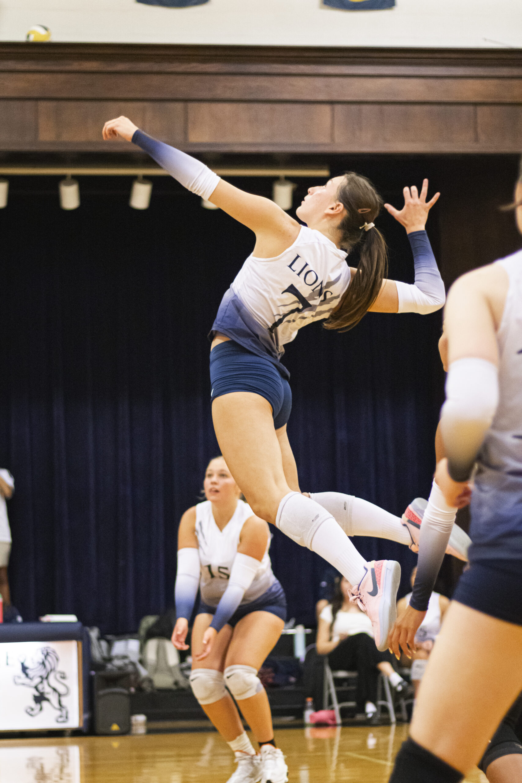 GirlsVBall_Simmons13