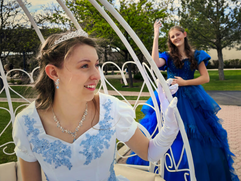 Copy of Beth and Emma Carriage (StrapPaintOut)